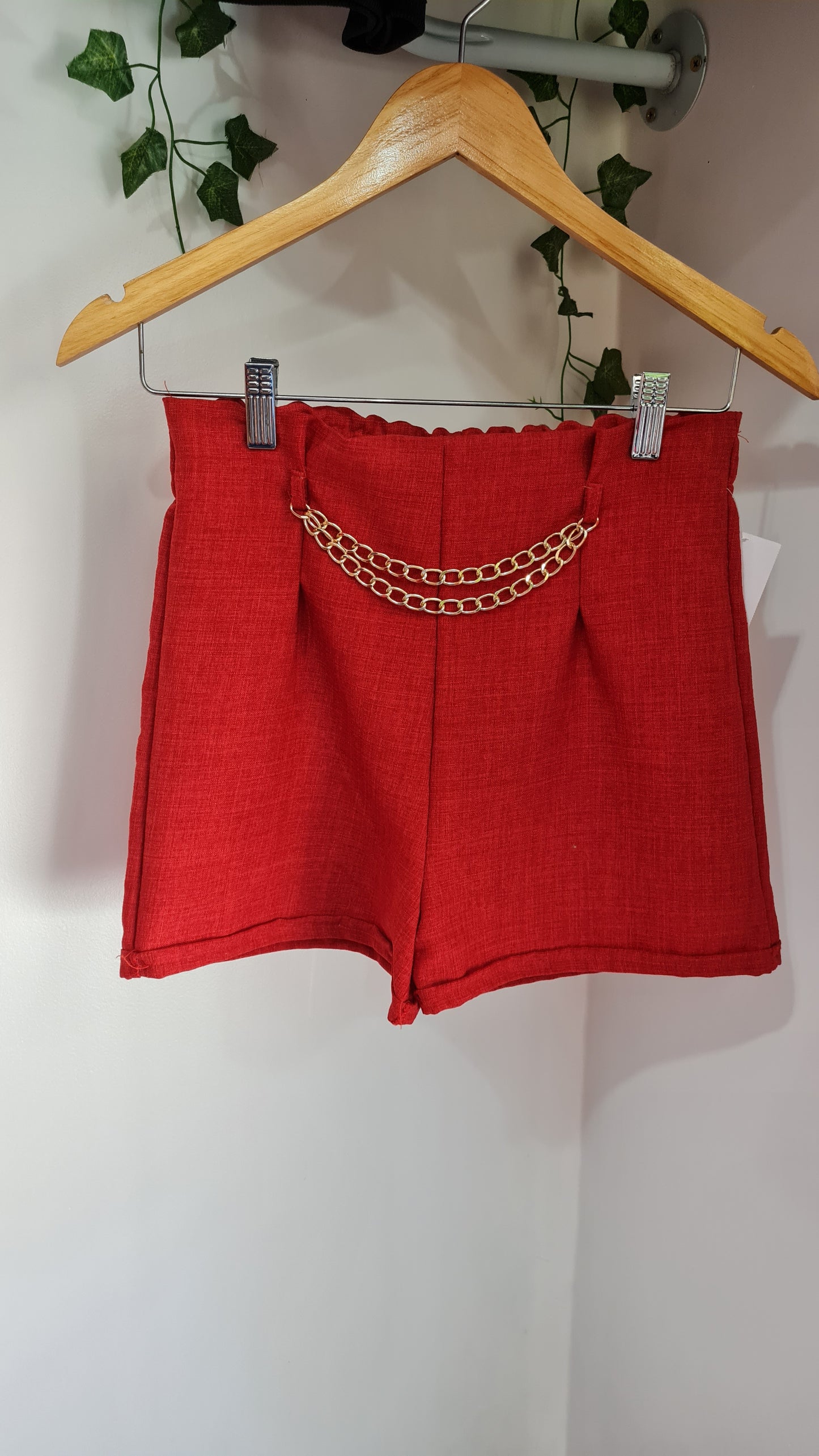 Shorts com corrente