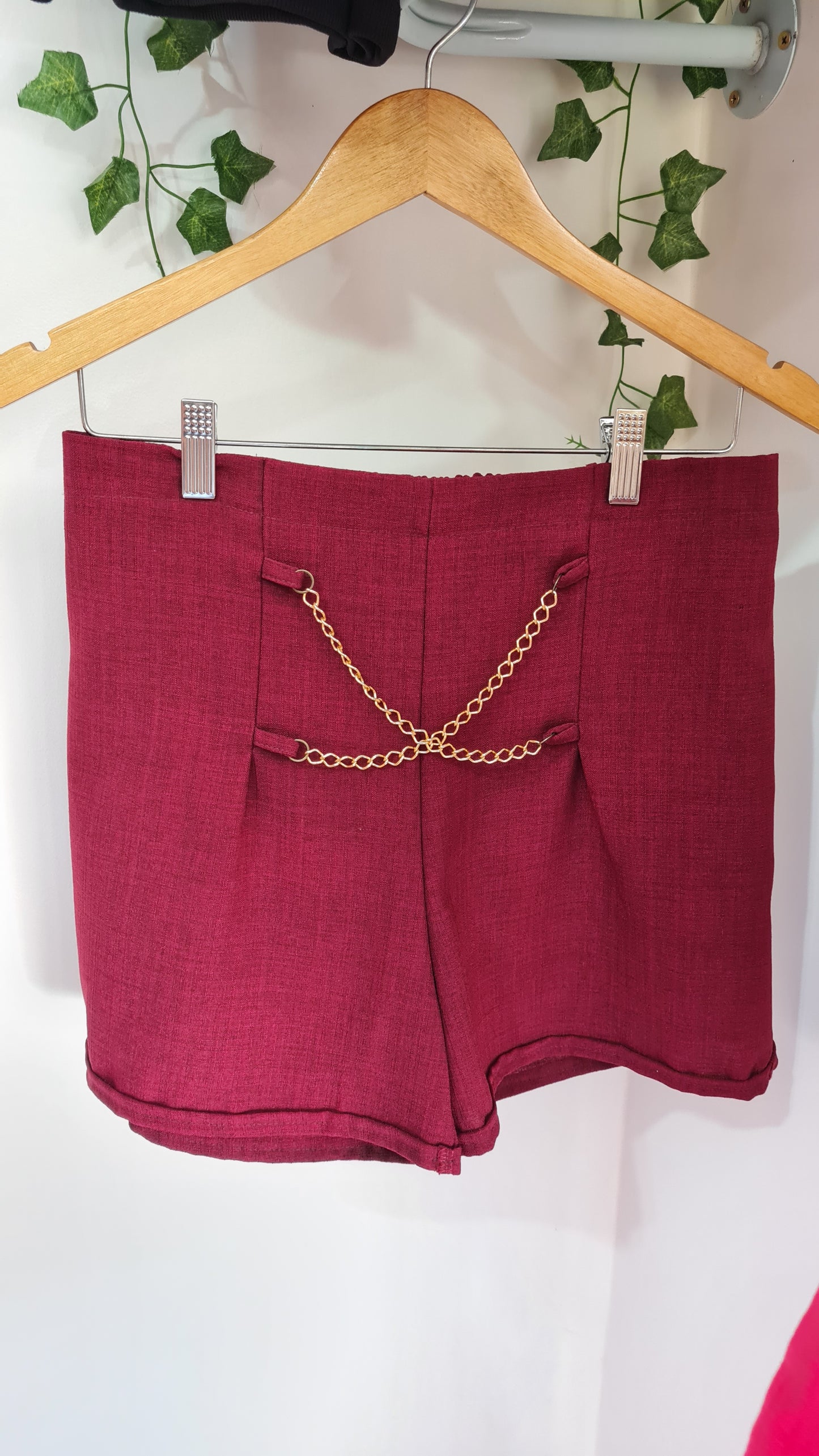 Shorts com corrente